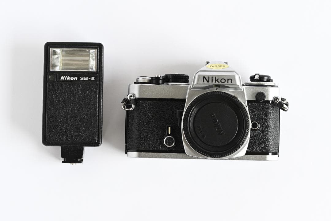 Nikon FE + Nikon SB-E フラッシュ - フィルムカメラお 得 な 通販 サイト