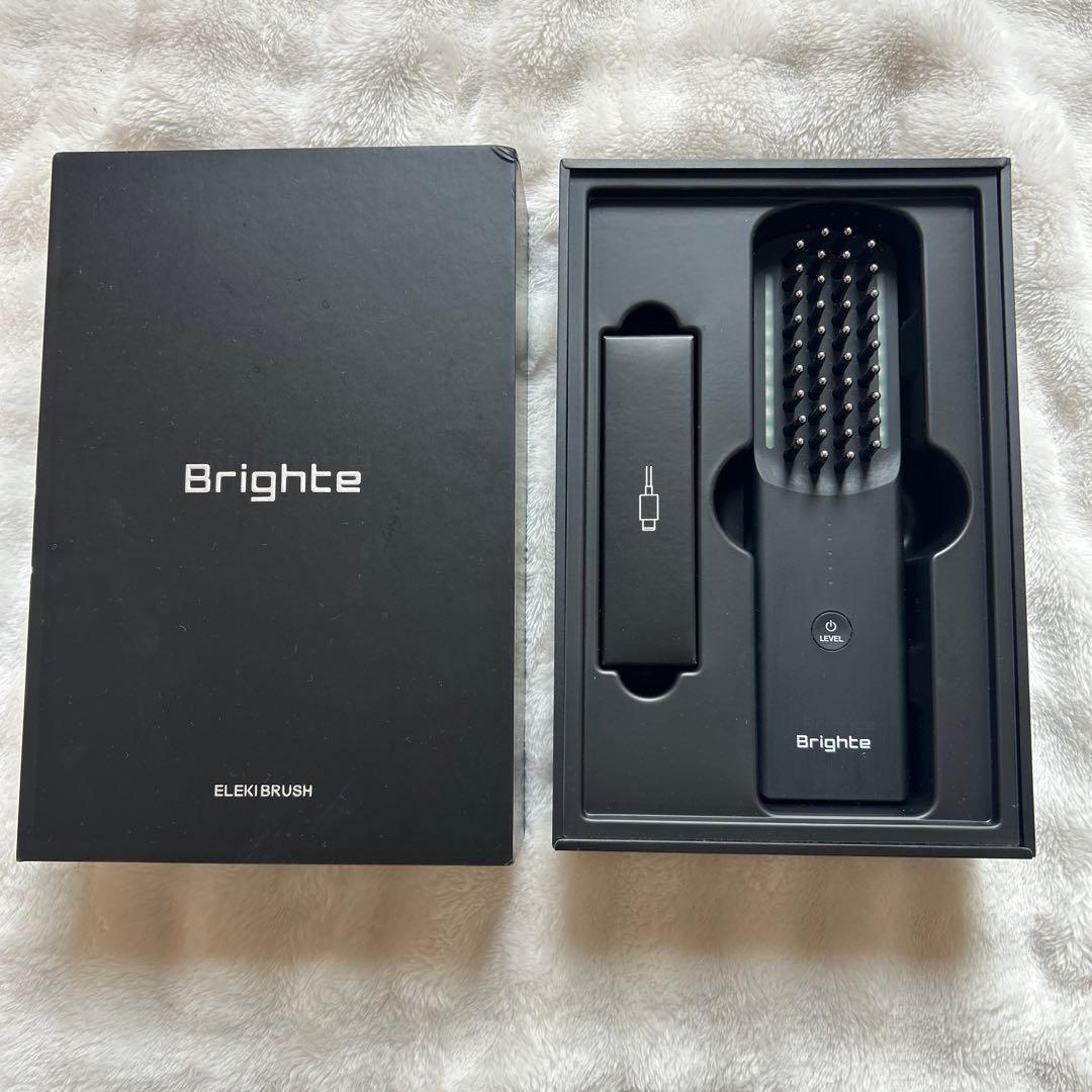 【美品】 Brighte ブライト　エレキブラシ 美顔器 佐々木希さんで話題！美顔器Brighte（ブライト）のエレキリフトと