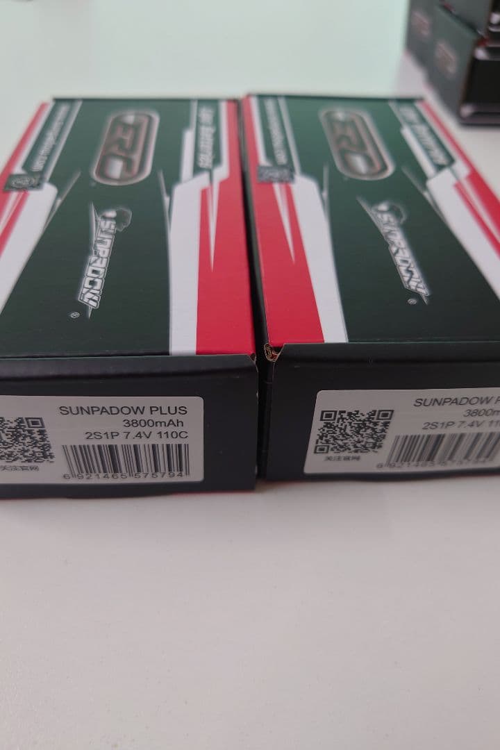 専用SUNPADOW 7.4V / 3800mAh / 110C リポバッテリー