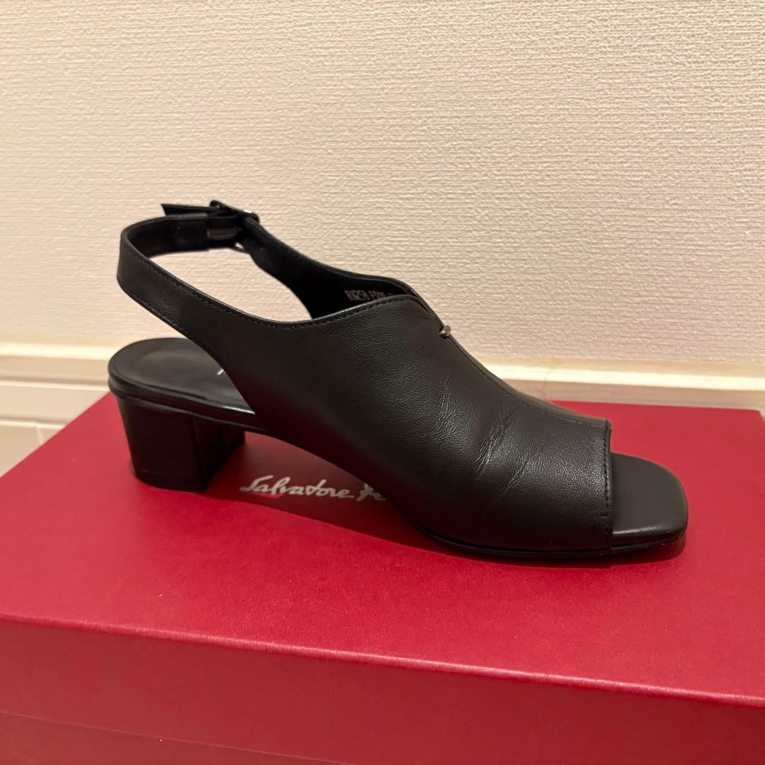 極美品 REGAL リーガル ソフトカバードサンダル 22.5cm