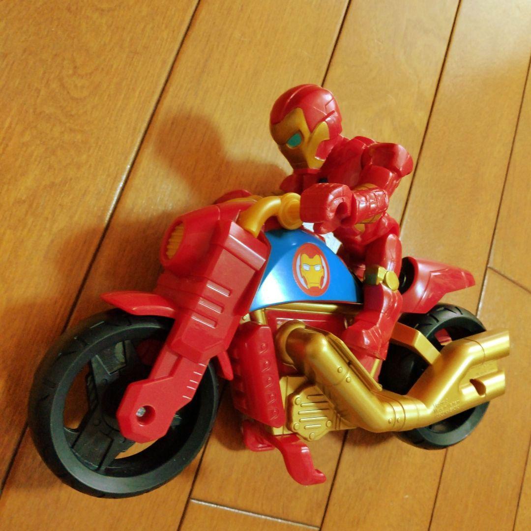 スパイダーマン アイアンマン ブラックパンサー バイク フィギュア