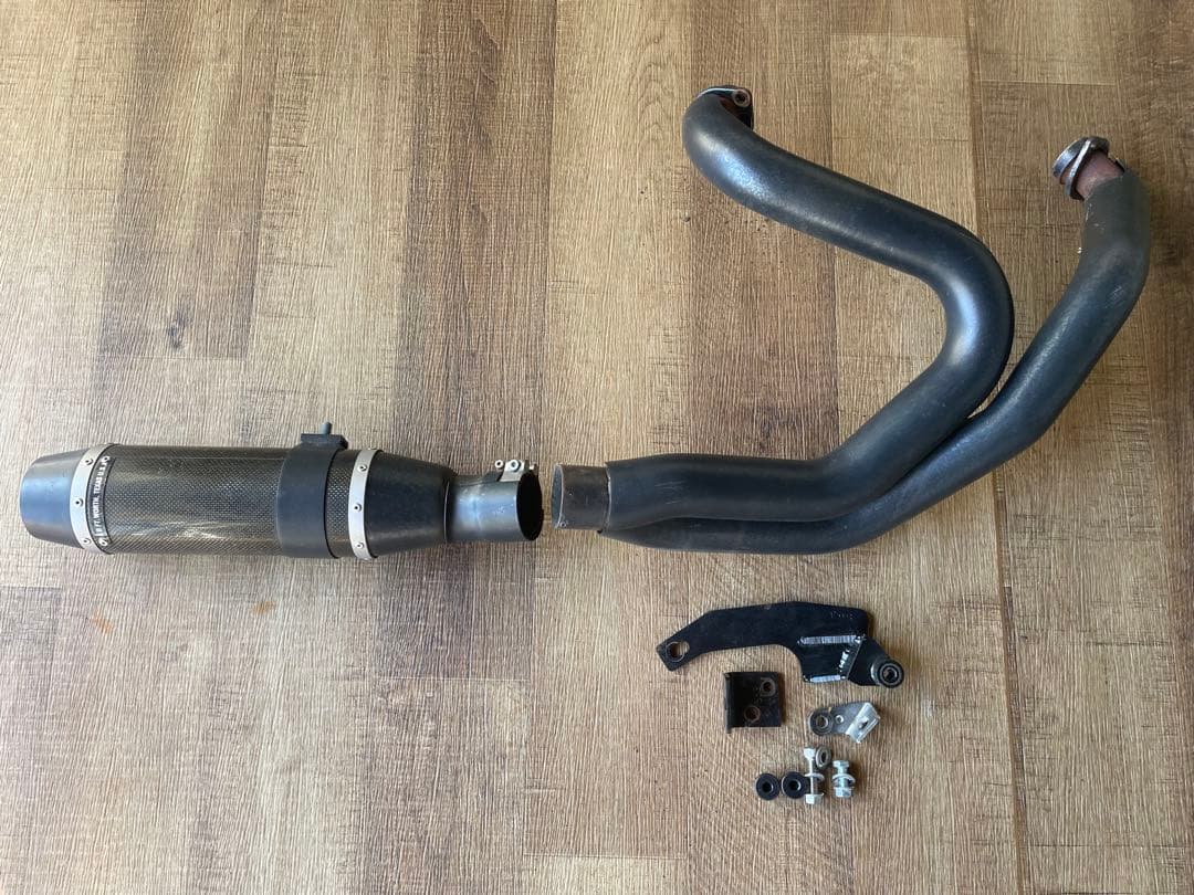 D&D ボブキャット　マフラー　カーボン 2006～2017 ダイナ ボブキャット 2-1エキゾーストマフラー (ブラック