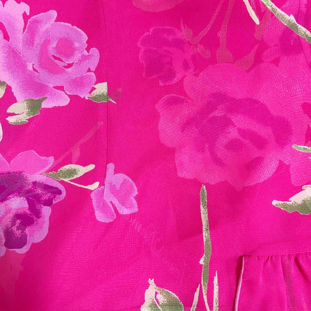 ジーザスディアマンテ プレミアムローズ柄 膝丈ワンピース ピンク