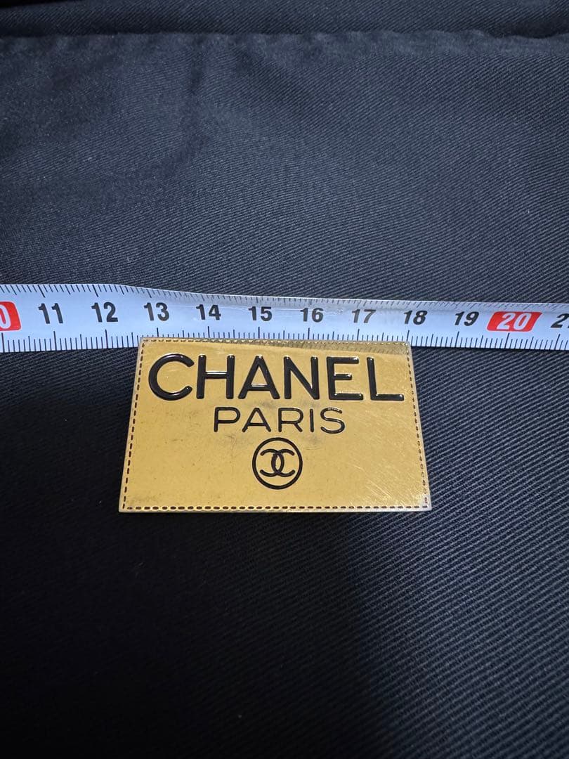 シャネル プレート ブローチ ココマーク ロゴ ゴールド GP シャネル プレート ブローチ ココマーク ロゴ ゴールド GPの通販はau