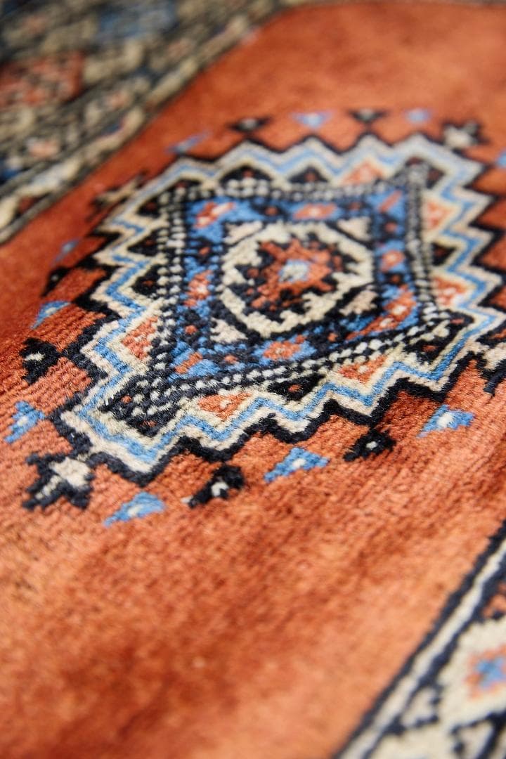 ヴィンテージラグ トライバルラグ パキスタン産（121×77cm）橙 茶