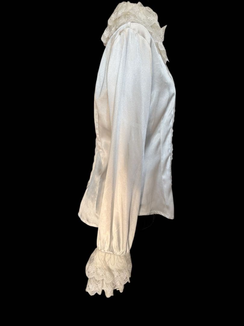 BABY, THE STARS SHINE BRIGHT キャロラインブラウス白