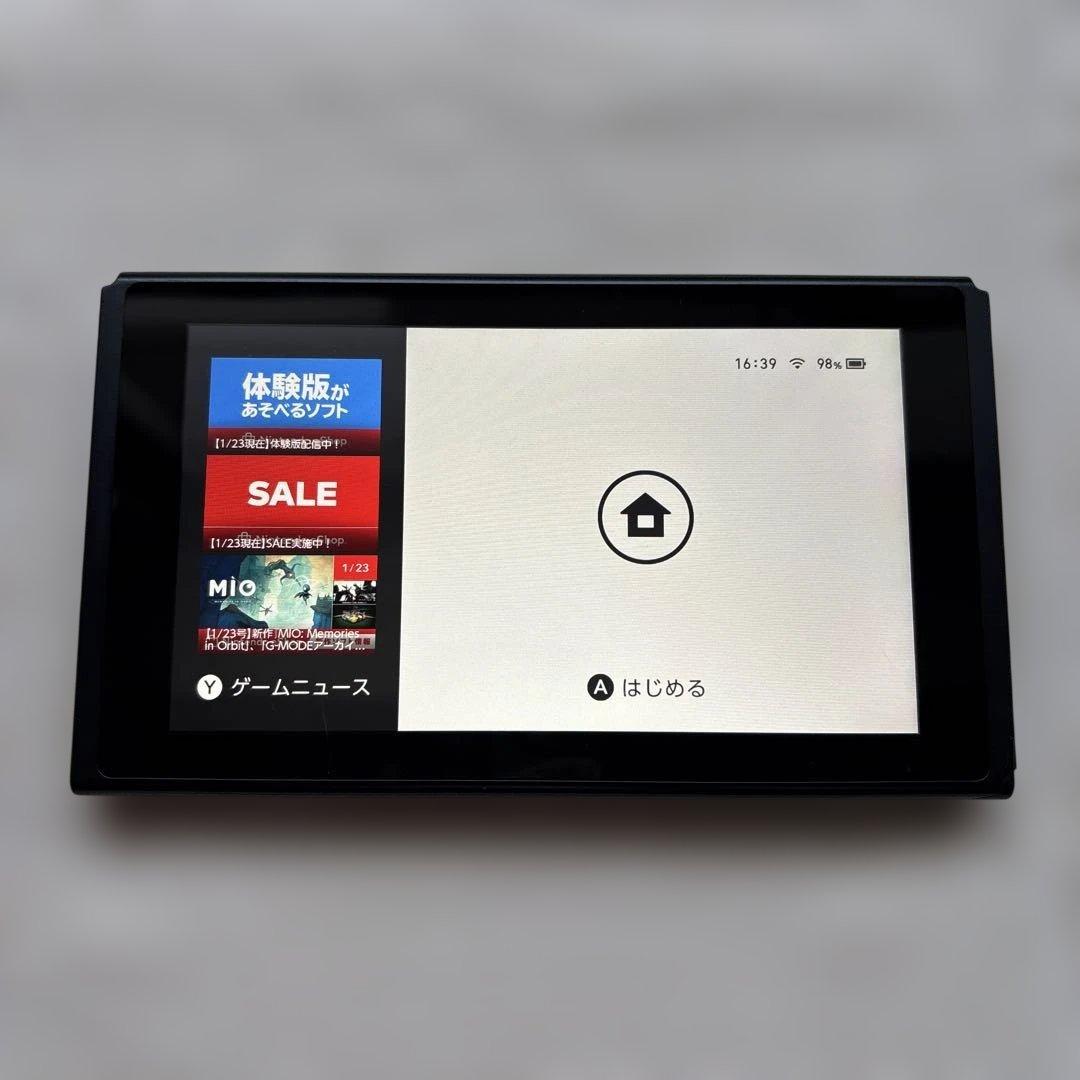 Nintendo Switch (ケースに割れあり) - メルカリ