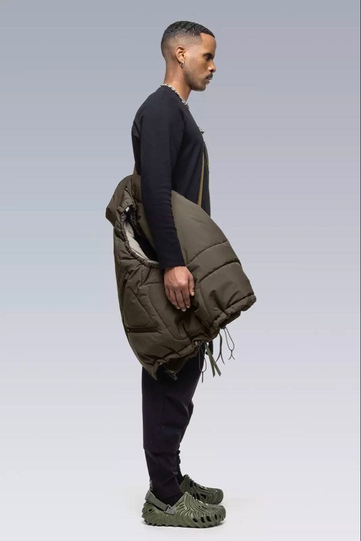 ACRONYM V91-WS RAF Green - メルカリ