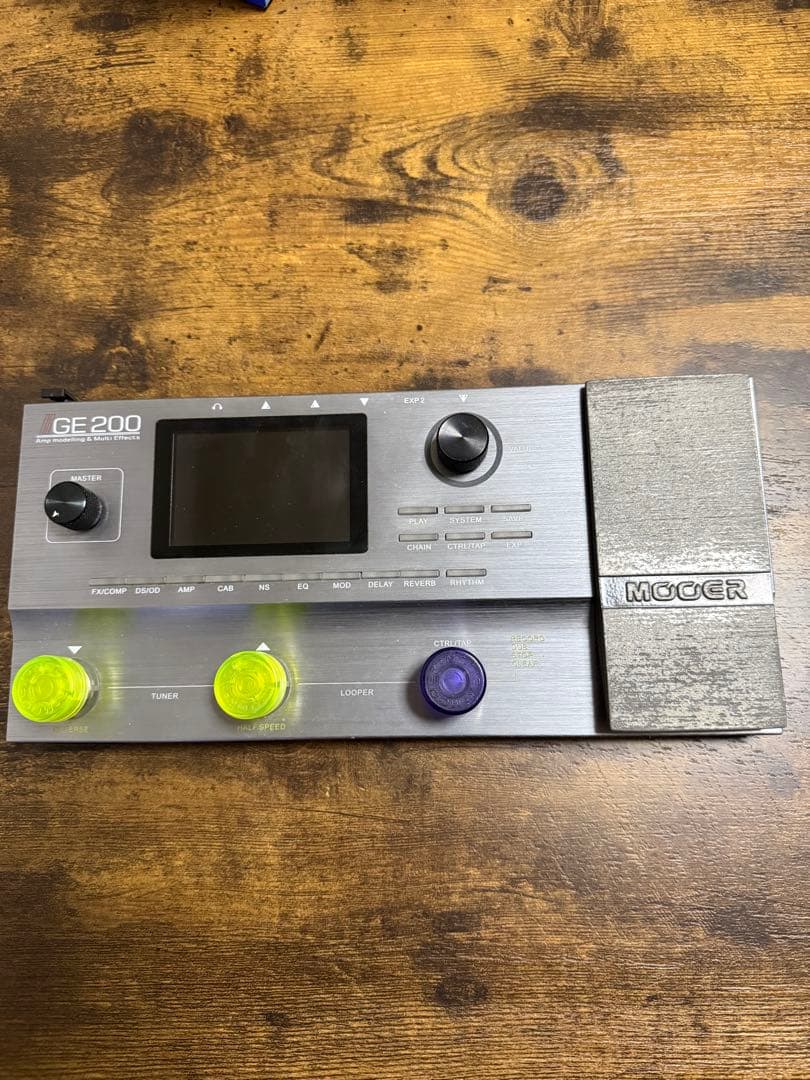 Moore GE200 マルチエフェクター 箱あり 付属品完備 Mooerよりハイクオリティサウンドを作るマルチ GE200 Plus登場