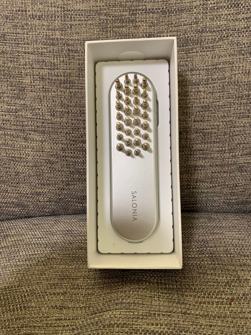 SALONIA EMSリフトブラシ 充電ケーブル付き EMSリフトブラシ 3Dケア | SALONIA(サロニア)公式サイト