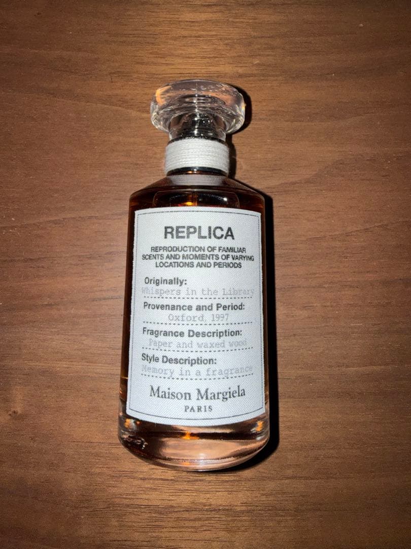 美品 メゾンマルジェラ レプリカ ウィスパーインザライブラリー 100ml