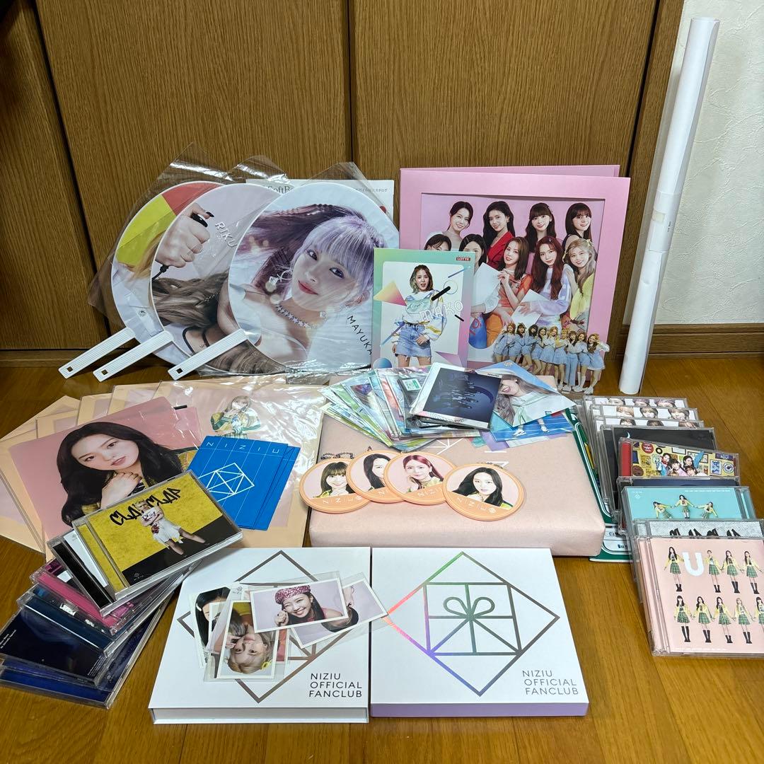 NiziU グッズ まとめ売り 引退品 - メルカリ