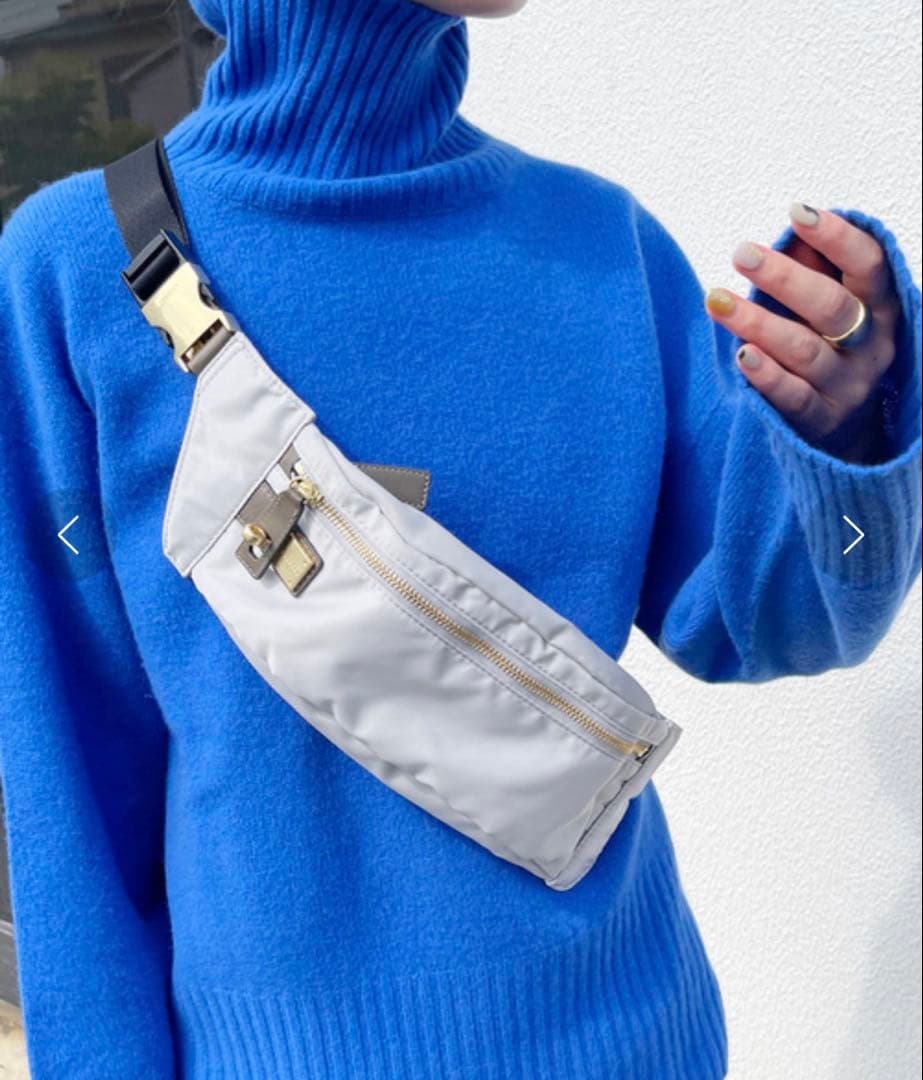 ORSETTO オルセット ナイロンボディバッグ ホワイト - メルカリ