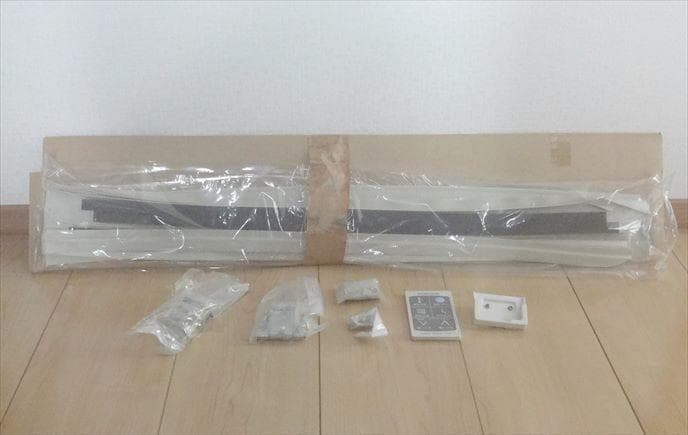 ☆ジャンク品扱い（外見は美品）リモコン付き・コロナ窓用エアコン