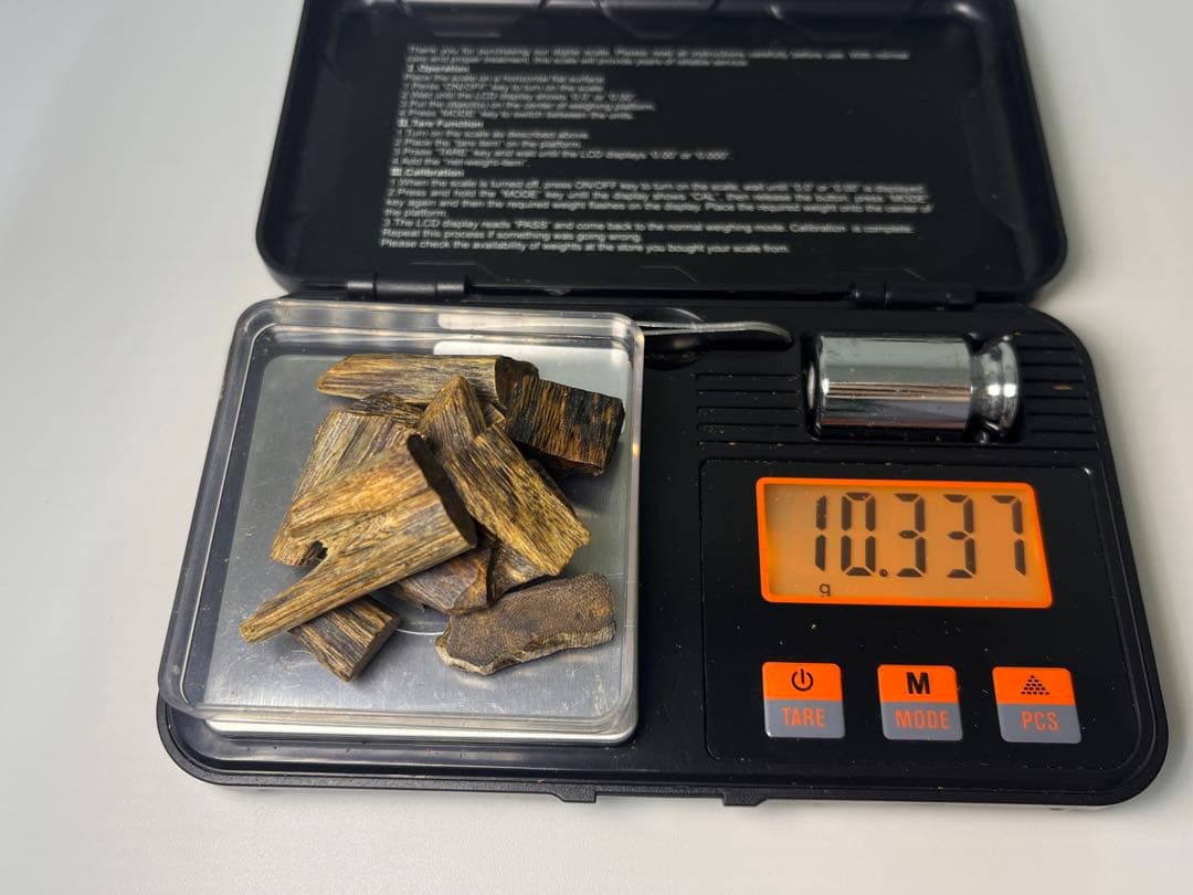 お香 天然沈香 六国五味聞香用 伽羅 香木 1-S-10.337