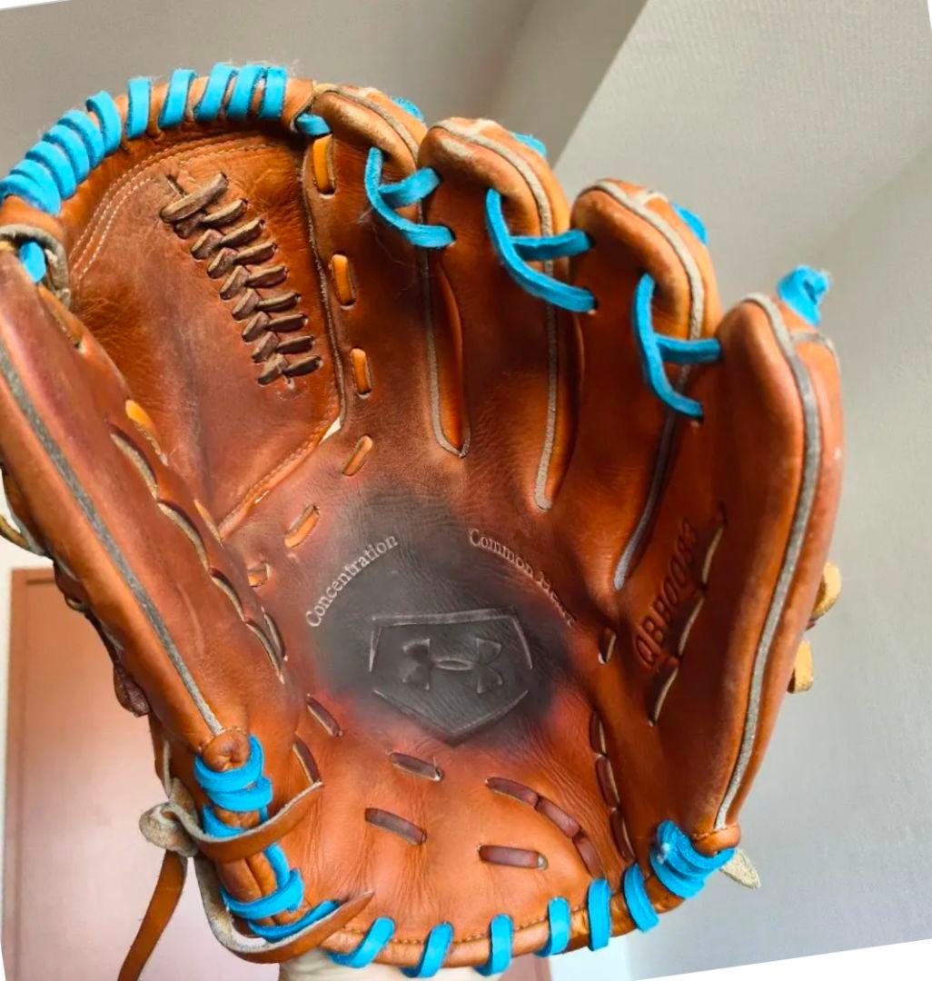 た*ん様 【特価】アンダーアーマー 硬式グラブ 全紐交換済み (高校野球対応)】 アンダーアーマー 硬式グローブ / 外