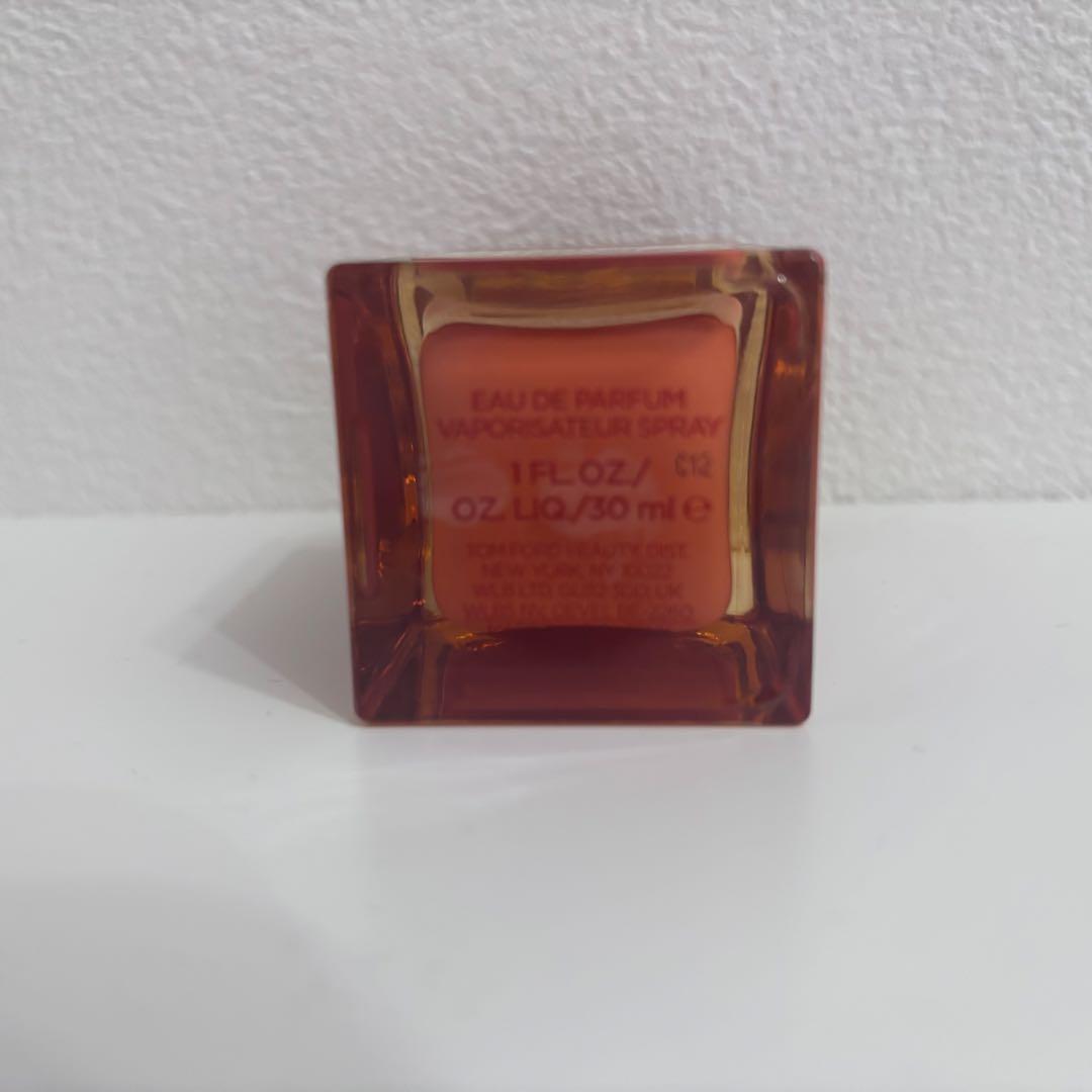 トムフォード ビターピーチ オードパルファムスプレィ 30ml 残量9割