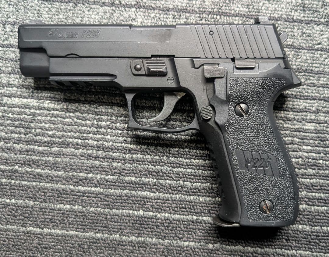 東京マルイ SIG P226 ガスガン - メルカリ