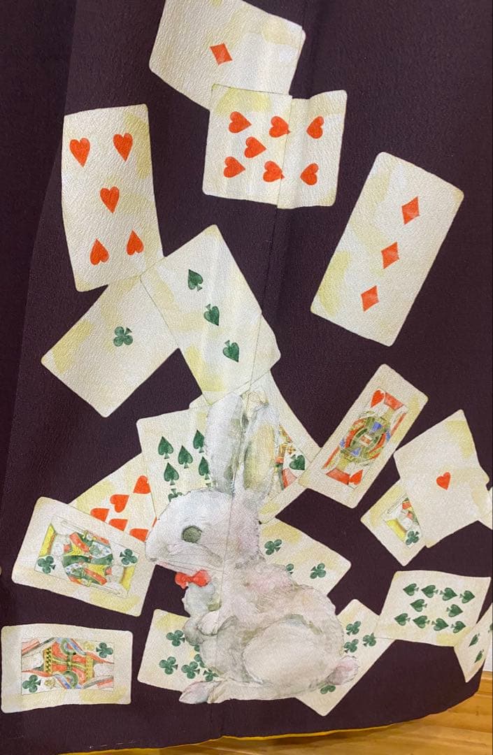 居内商店 トランプ模様 うさぎ柄 袷着物 ボルドー 不思議の国のアリス