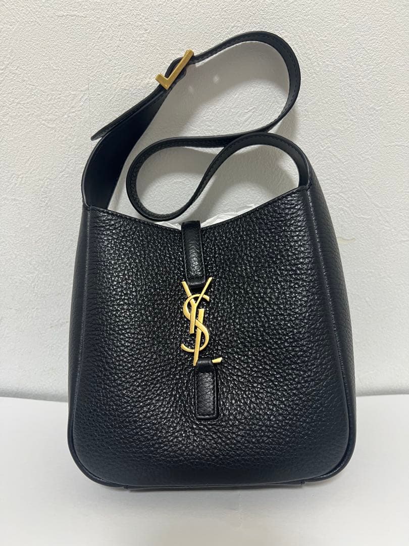 YSL サンローラン ハンドバッグ LE 5 À 7 ソフト ベビー - メルカリ