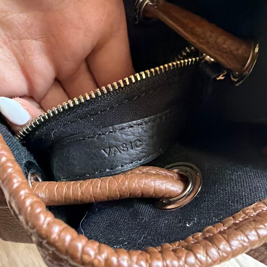 VASIC ブラウンレザー スモールスモール 保存袋付き - メルカリ