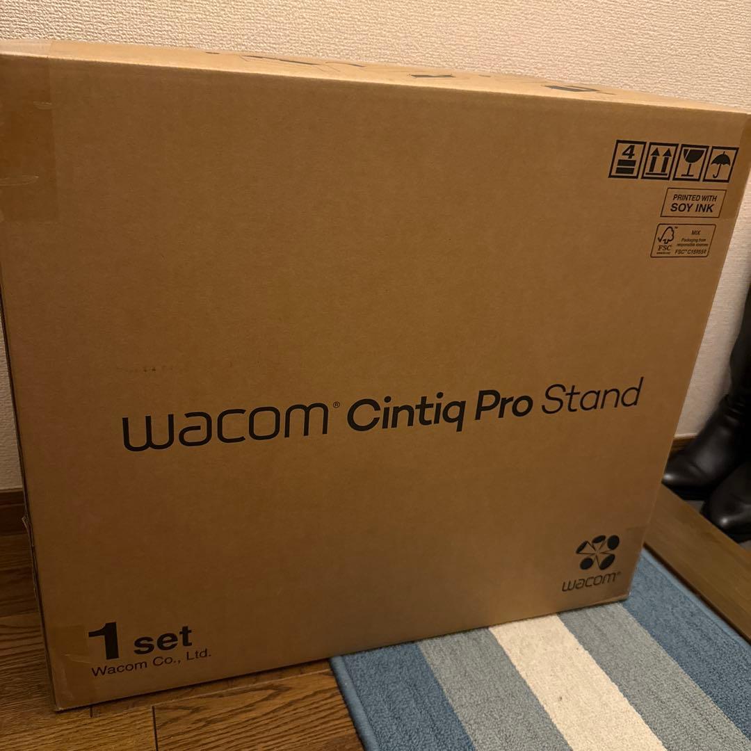 【新品】Wacom Cintiq Pro Stand 22 スタンド Wacom Cintiq Pro 22用 スタンド Wacom Cintiq Pro 22 Stand