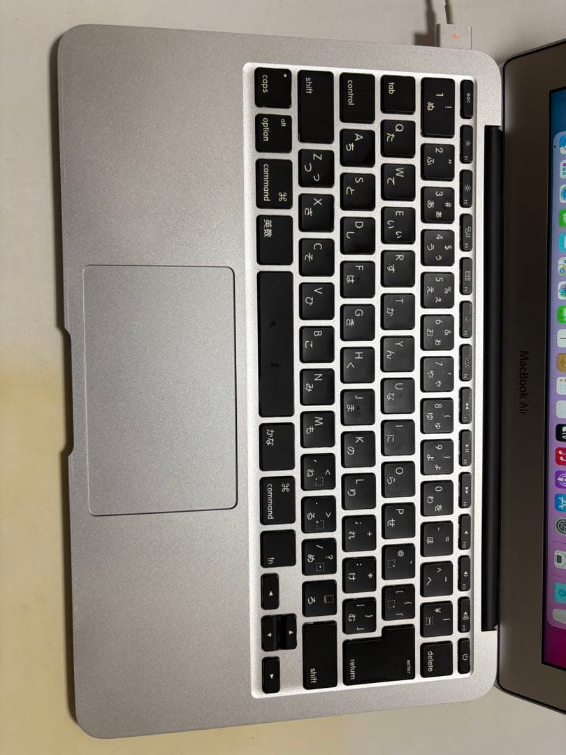 MacBookAir 11インチ A1465 SSD256GB箱あり充電器付き - メルカリ