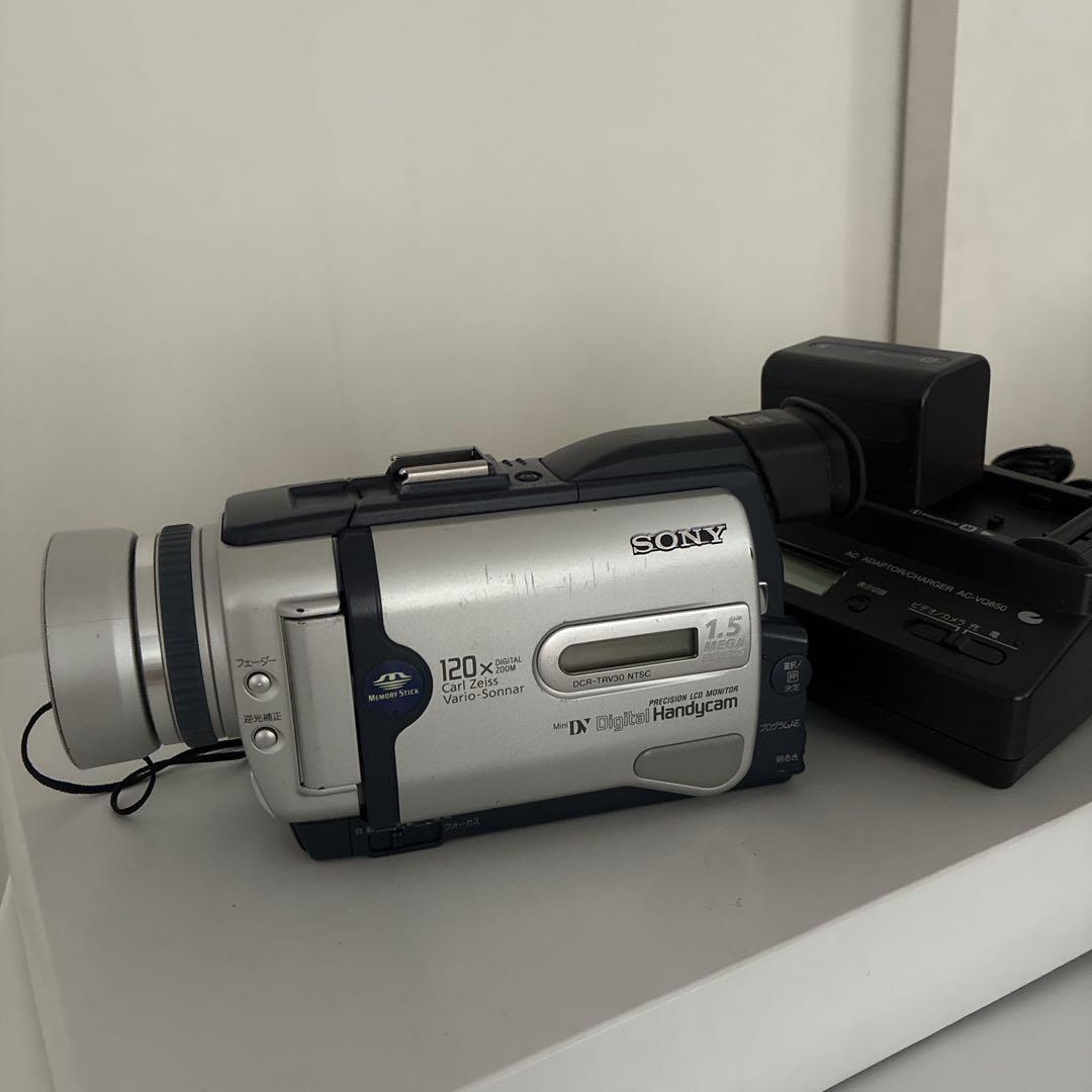 SONY　DCR-TRV30　MiniDV対応　付属品あり Amazon | SONY Digital Handycam ネットワークハンディカム DCR-TRV30