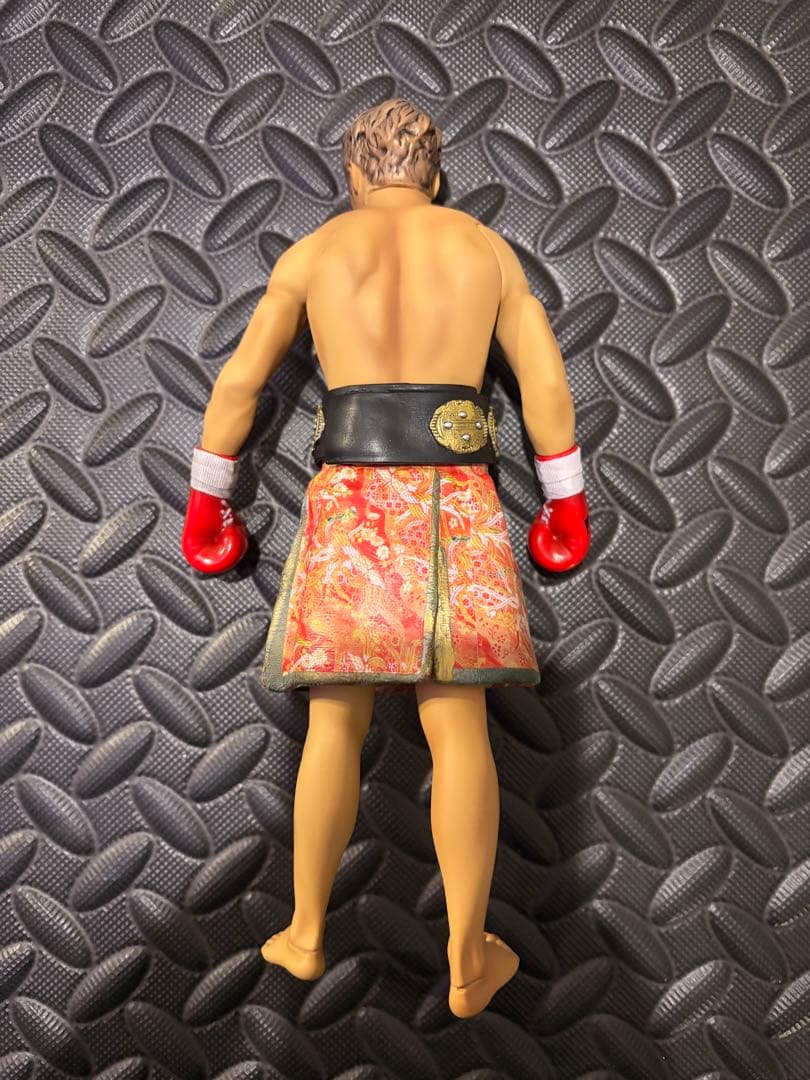 激レア 武尊 K-1 フィギュア 三階級制覇記念 upd't VASILEUS - メルカリ