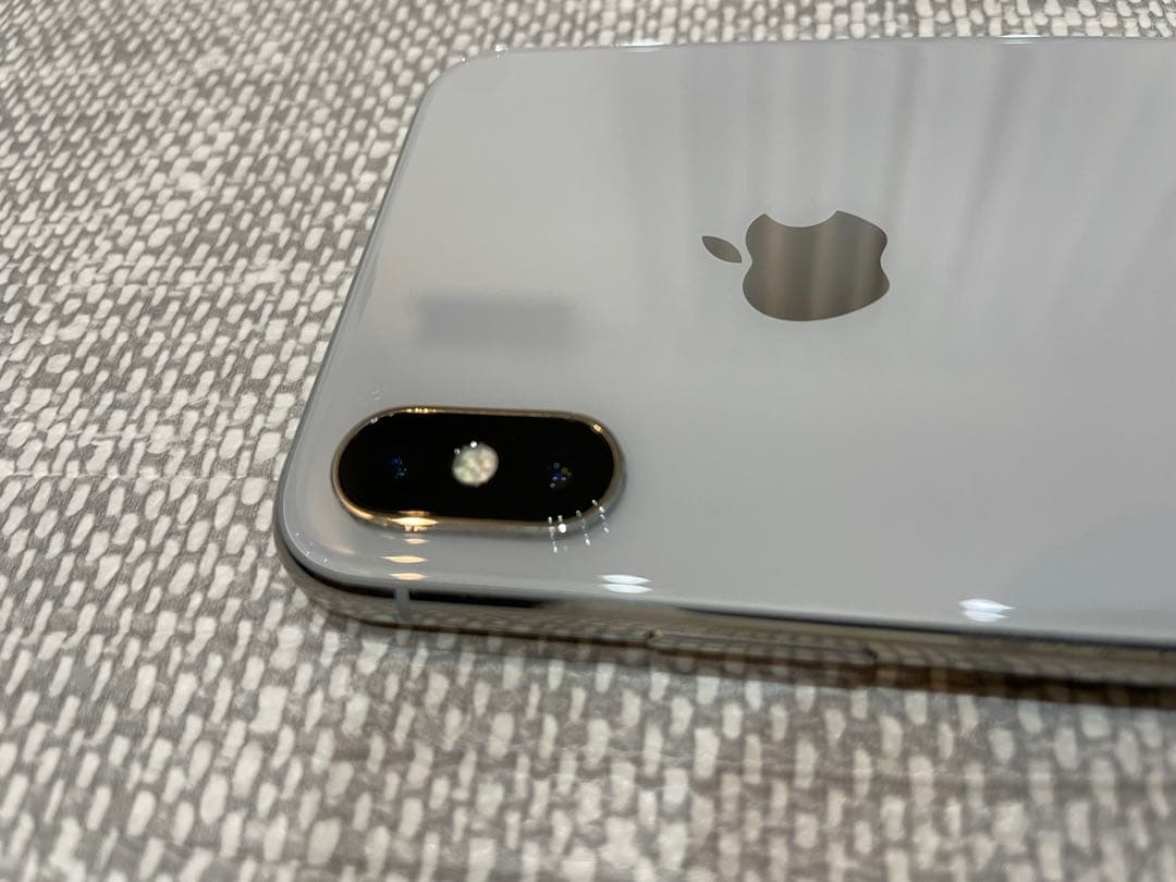 Apple iPhone X シルバー 256GB 本体 - メルカリ