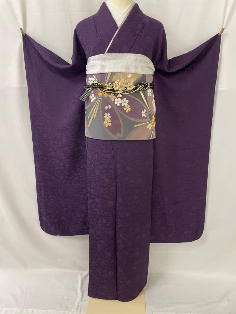 売約済み【Retoro -Modern】★★正絹　紋意匠　無地振袖単品★★