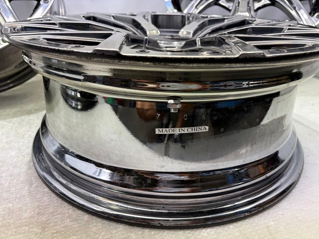 富山から☆ハイエース SUW Forte★17インチ×6.5J +38