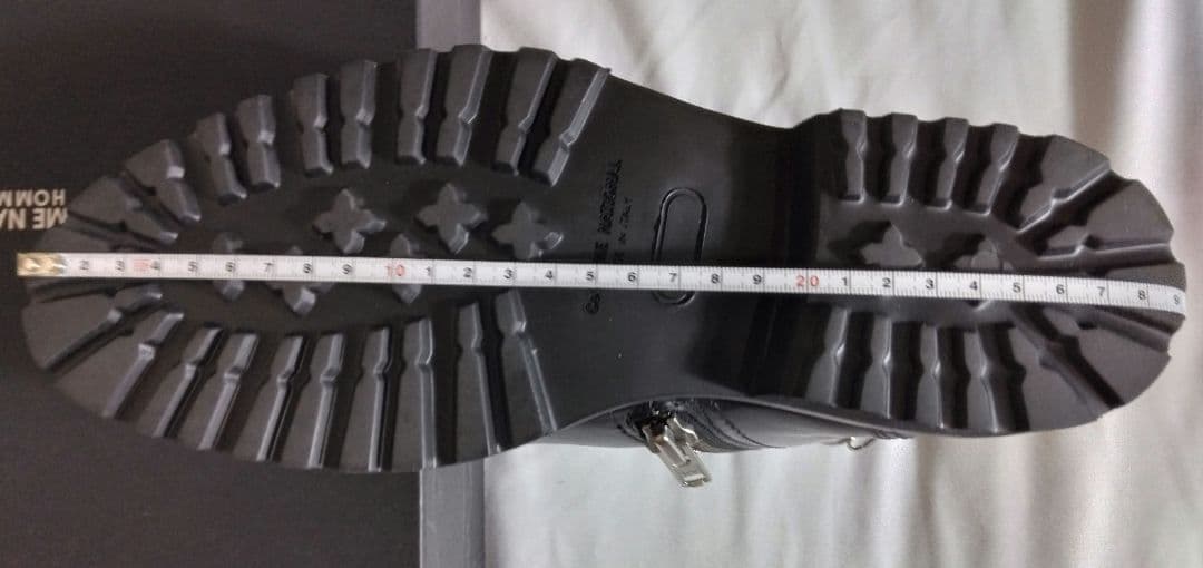 新品未使用costume National サイドジップブーツ W狭い - メルカリ