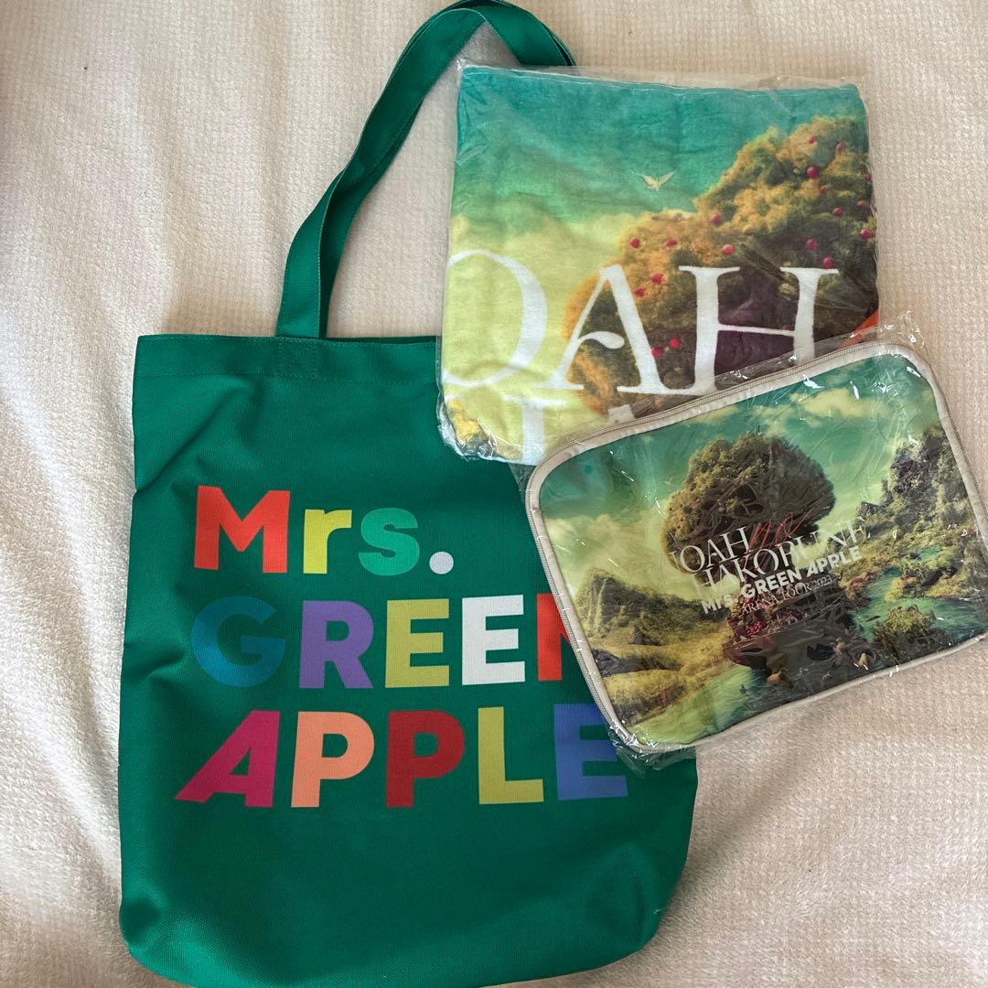 Mrs. GREEN APPLE トートバッグとポーチセット - メルカリ