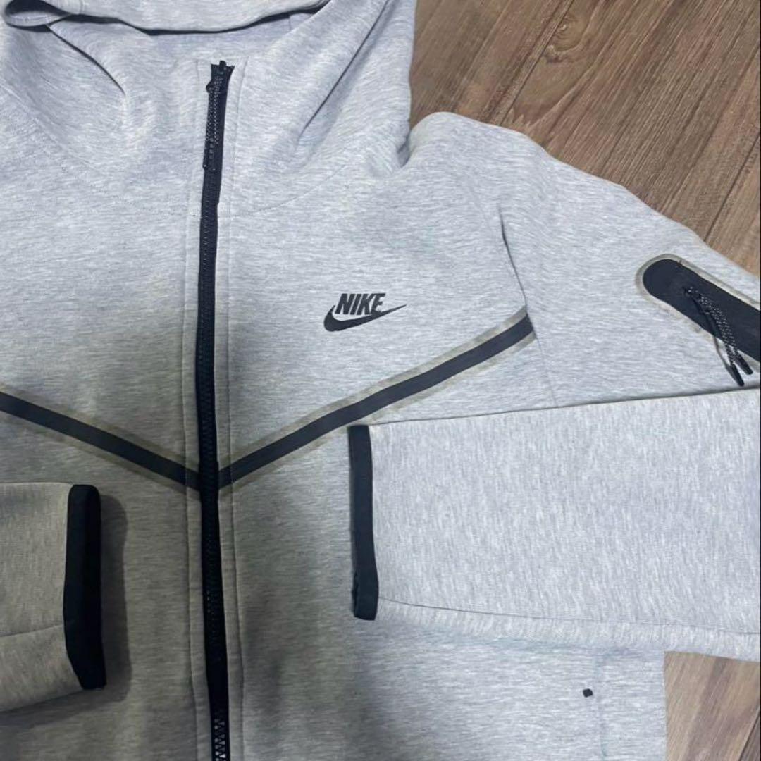 ナイキテックフリース セットアップ 上下 Mサイズ 美品 グレー - メルカリ