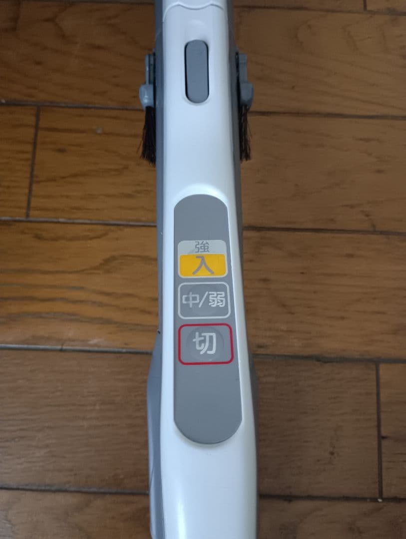 24年製❗軽量型、三菱、紙パック式掃除機(エアーノズル）