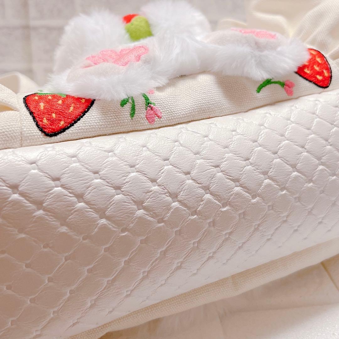 コヤンイサムチョン うさぎ サンダーちゃん のいちご刺繍 フリルトート