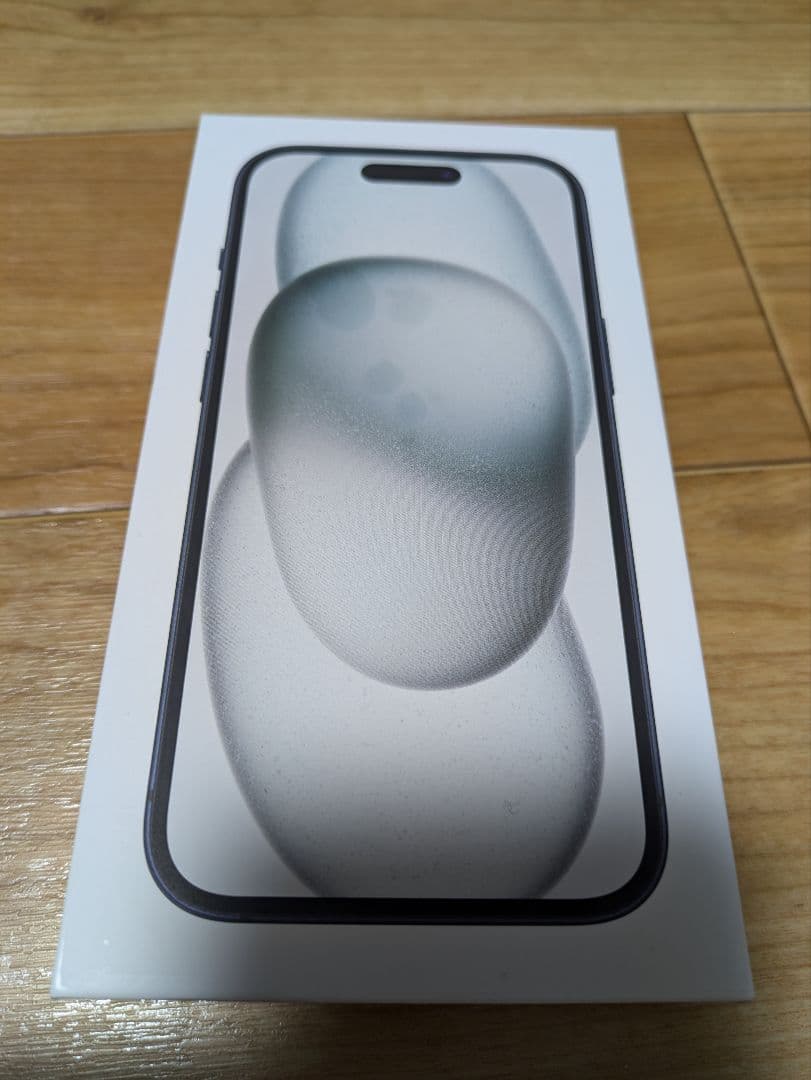 iPhone 15 128GB ブラック SiMフリー スターターセット