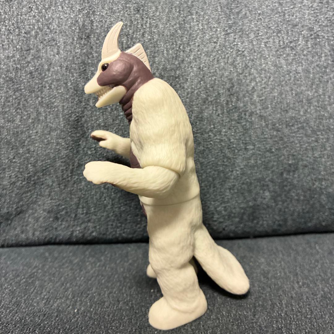 ウルトラ怪獣シリーズ ソフビ スノーゴン ライブサイン付き 500サイズ