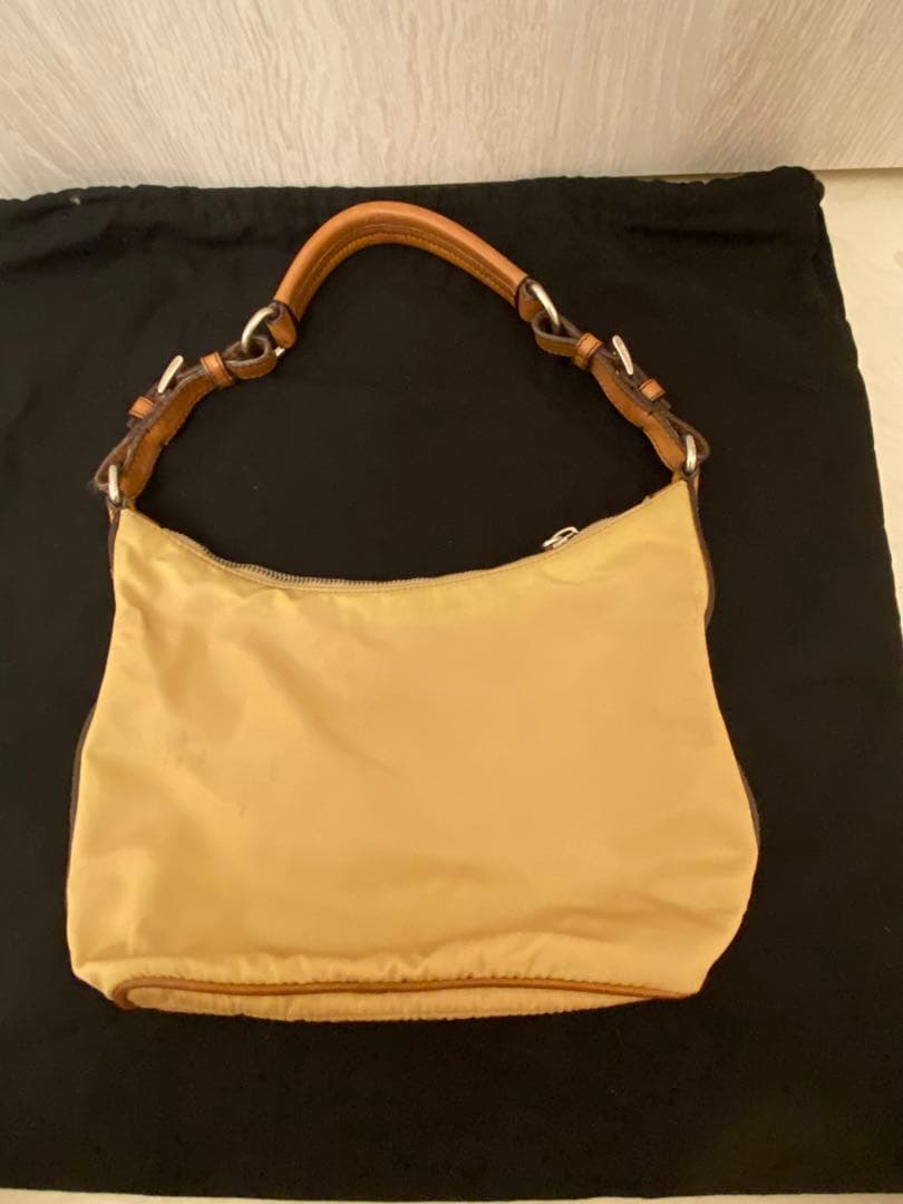 PRADA プラダ ワンショルダー ナイロン 三角ロゴ - メルカリ