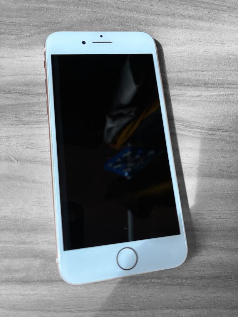 ジャンク】Apple iPhone 8 電源✖️側面浮きあり / 画面割れなし