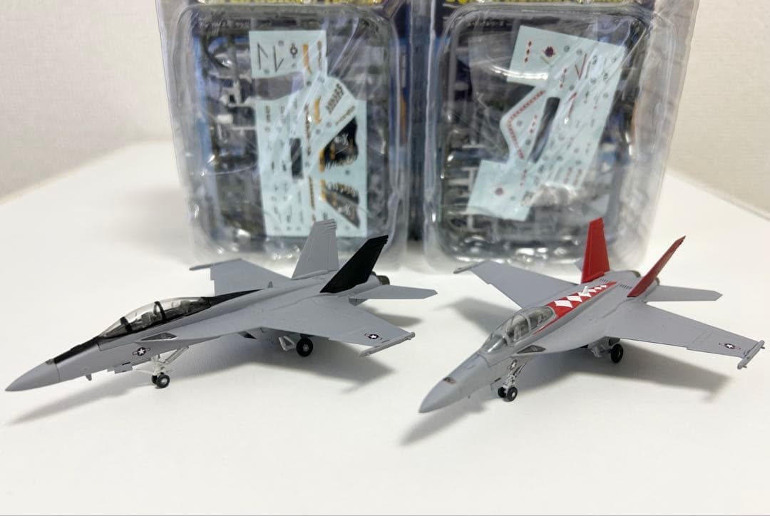 エフトイズ】11機セットF-16、F/A-18、SH-3、A-10、VC-25 - メルカリ