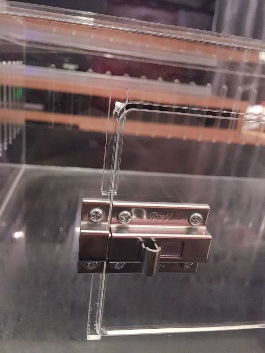 爬虫類ケージ 110×45×60㎝ 配線穴4