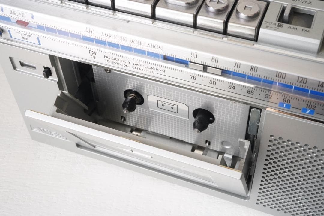 Victor 小型ラジカセ 動作品 カセットテープ・ラジオ可 昭和レトロ 美