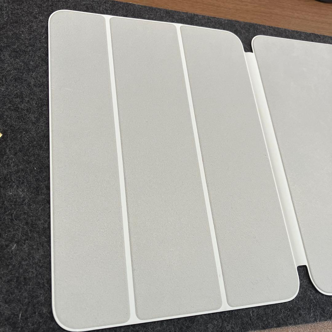 <純正品・美品>iPad 第10世代用 Smart Folio -ホワイト