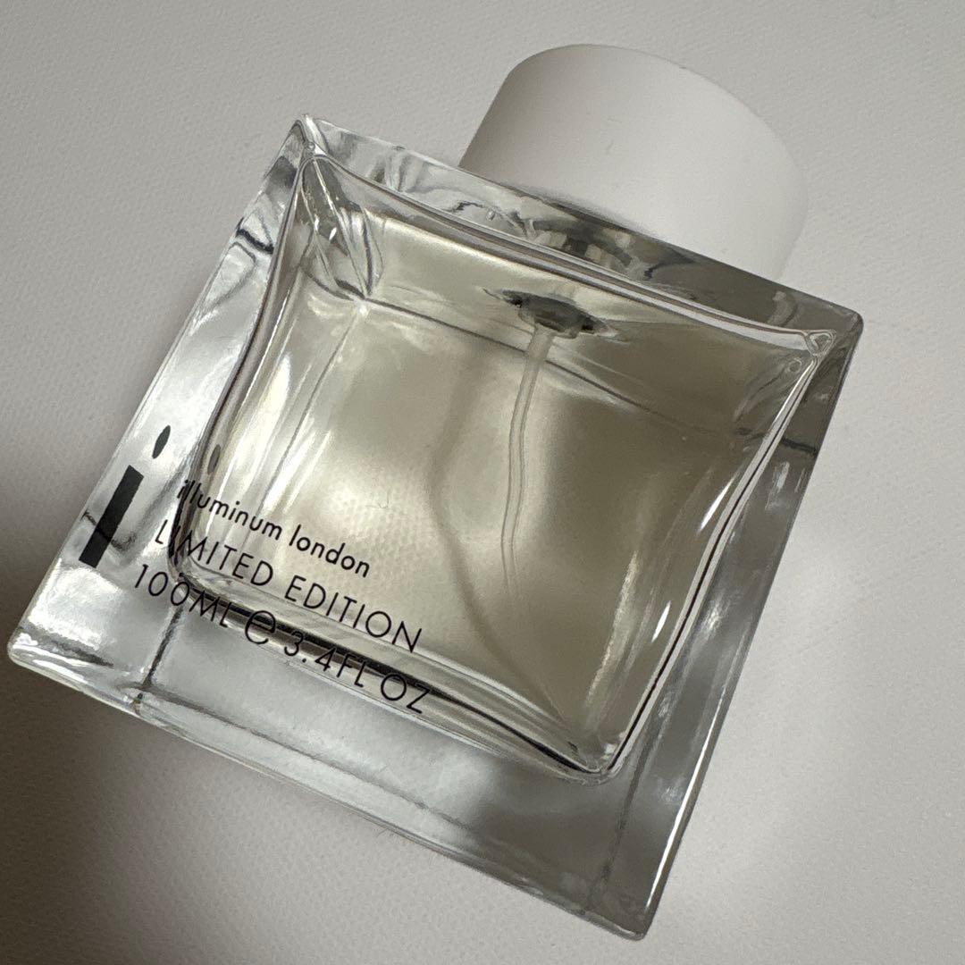 イルミナムロンドン TRIBAL BLACK TEA 100ml