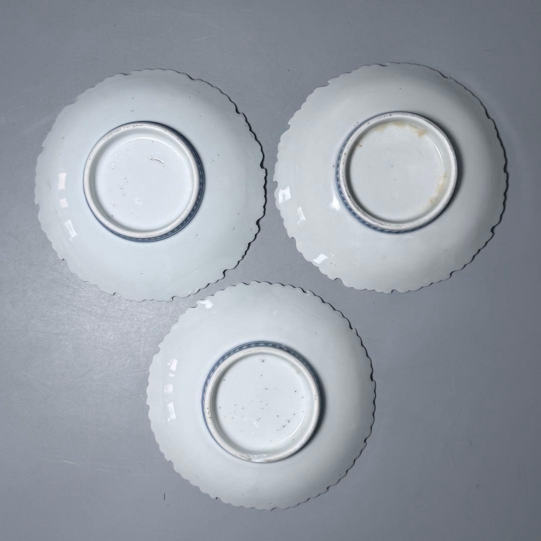 後期鍋島 染付蝶文牡丹形皿 1830-1870 「将軍家への献上鍋島」