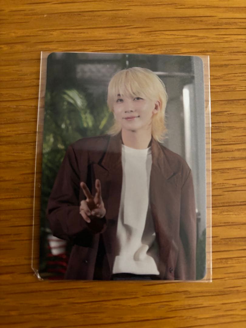 SEVENTEEN FC更新 特典 トレカ ジョンハン RIGHT HERE - メルカリ