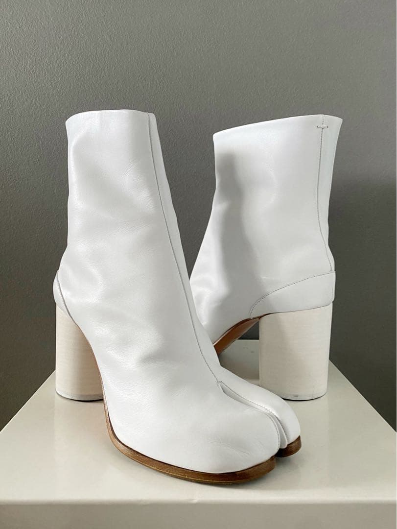 maison margiela マルジェラ 足袋 ブーツ 白 タビ 靴 美品 - メルカリ