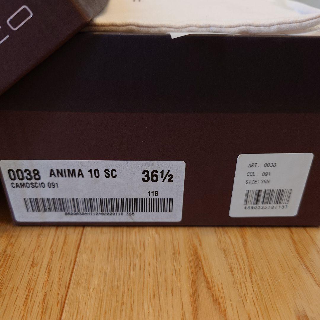 【未使用品】ペリーコ　ANIMA　 1.0cm　スタッズパンプス　NAVY